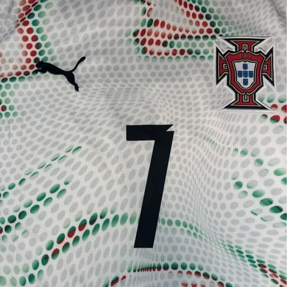 2026 PUMA Men’s Portugal Cristiano Ronaldo 7 White Soccer Jersey NEW WITH TAGS - Picture 3 of 9